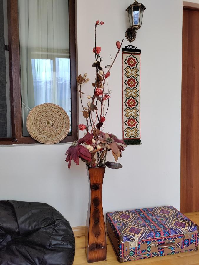 Village House Mestia Luaran gambar