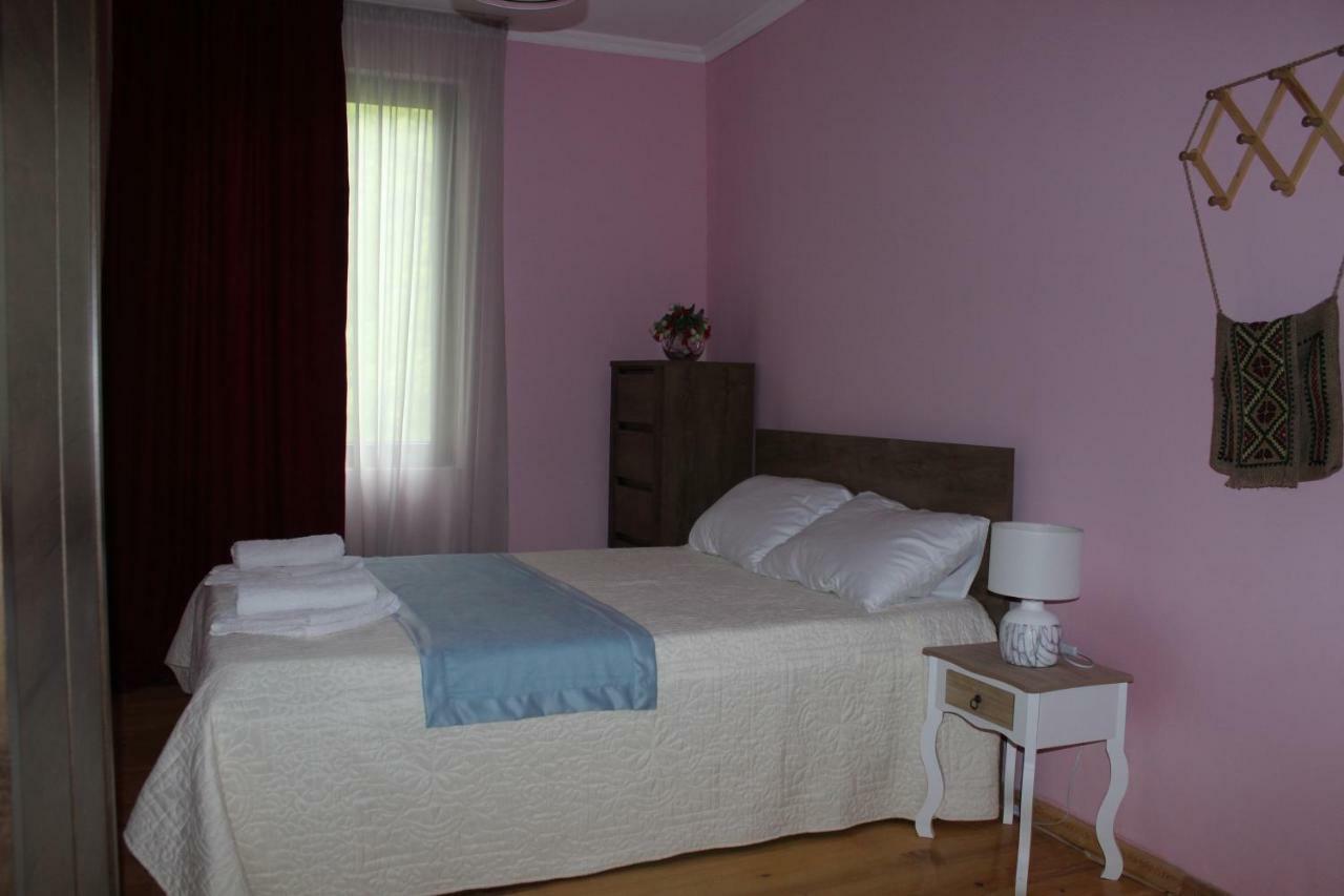 Village House Mestia Luaran gambar